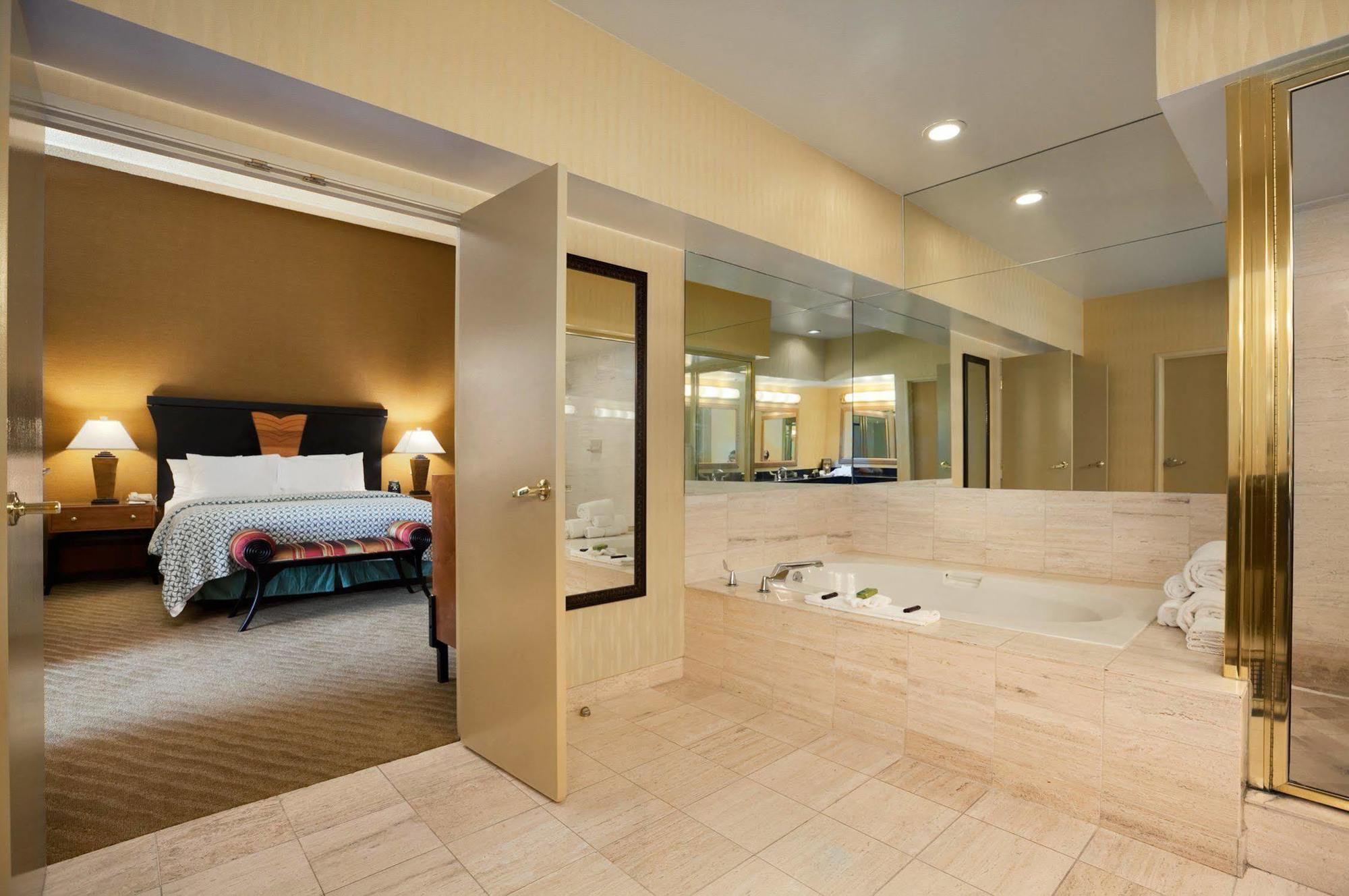 Embassy Suites By Hilton Brea - North Orange County Exterior foto